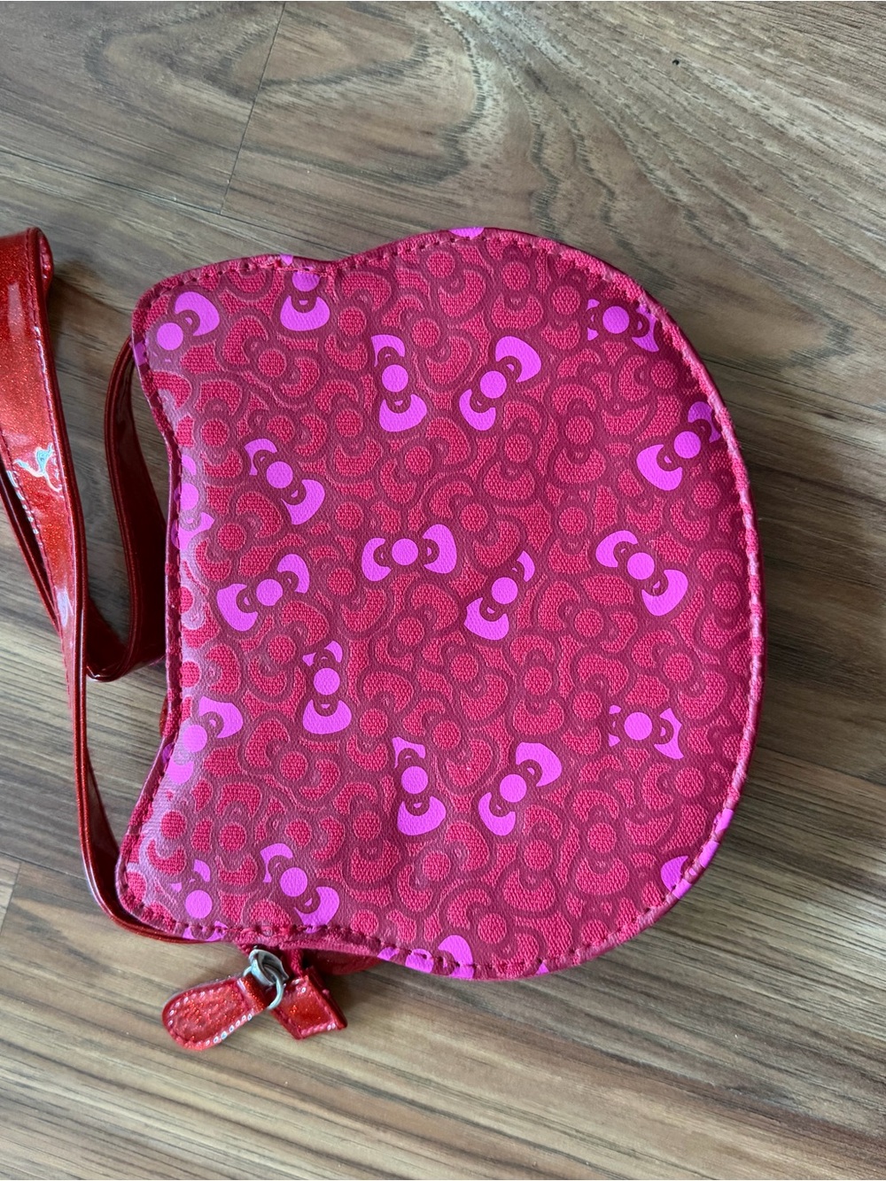 Hello Kitty Purse - Picture 4 of 4
